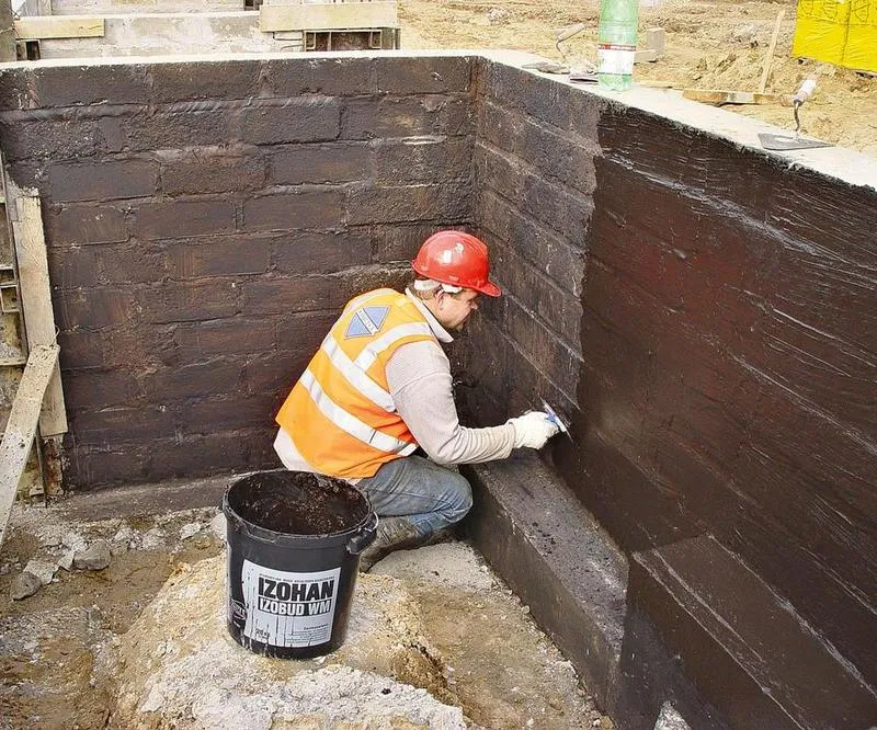 Jak Zabezpieczyć Fundamenty Zimą: Kluczowe Praktyki dla Bezpieczeństwa Twojego Domu