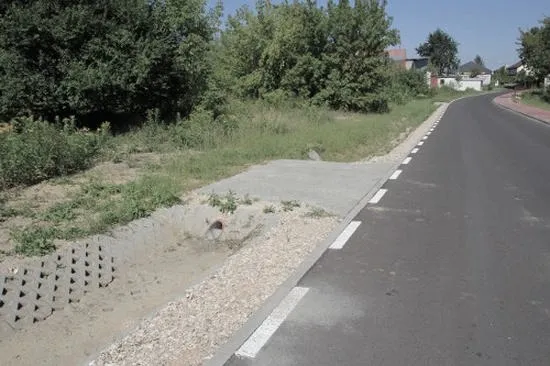 Koszt budowy zjazdu na działkę – co warto wiedzieć przed inwestycją?