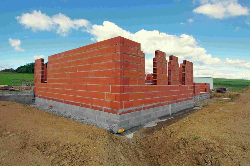 Projekty budowlane i adaptacja do działki